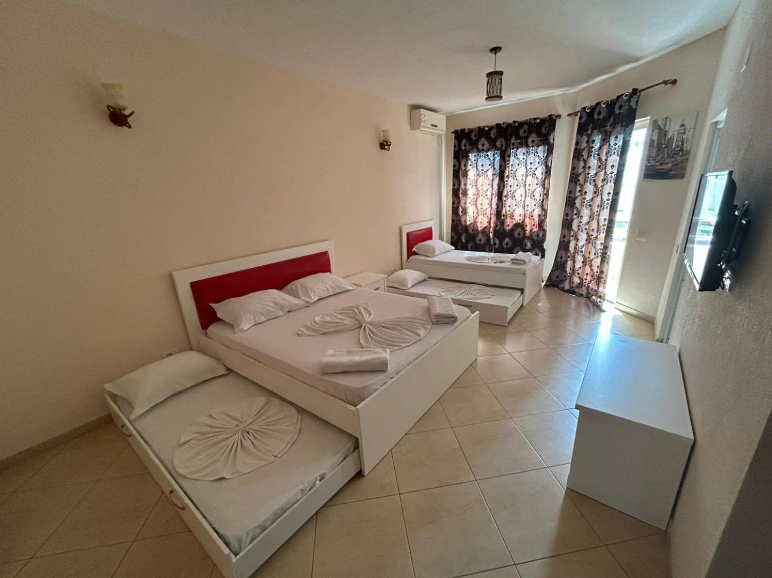 Hotel Comfort Shëngjin المظهر الخارجي الصورة